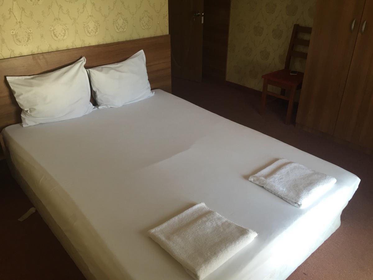Irish Hotel Шумен Экстерьер фото